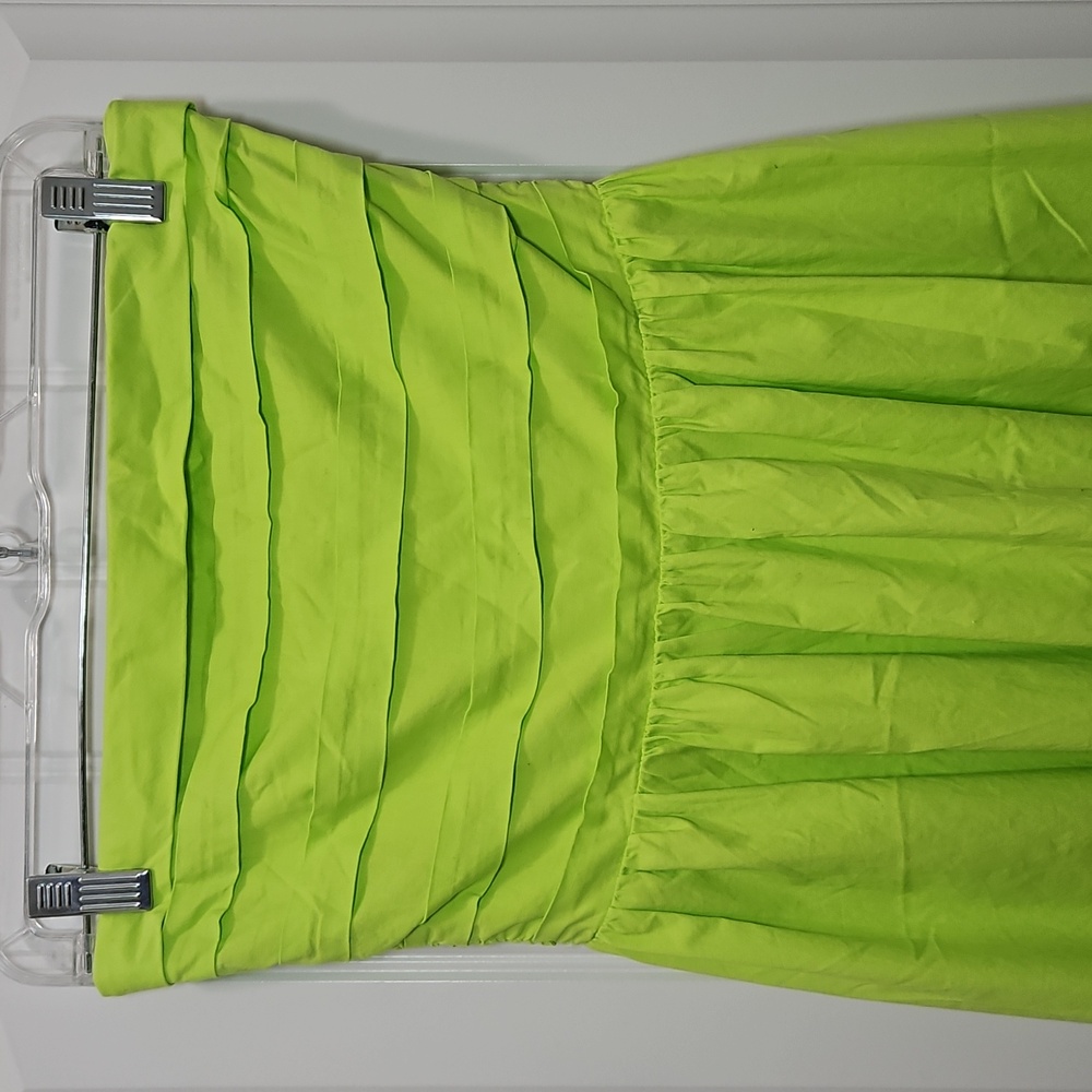 Wayf Strapless Midi Dress - Picture 3 of 9